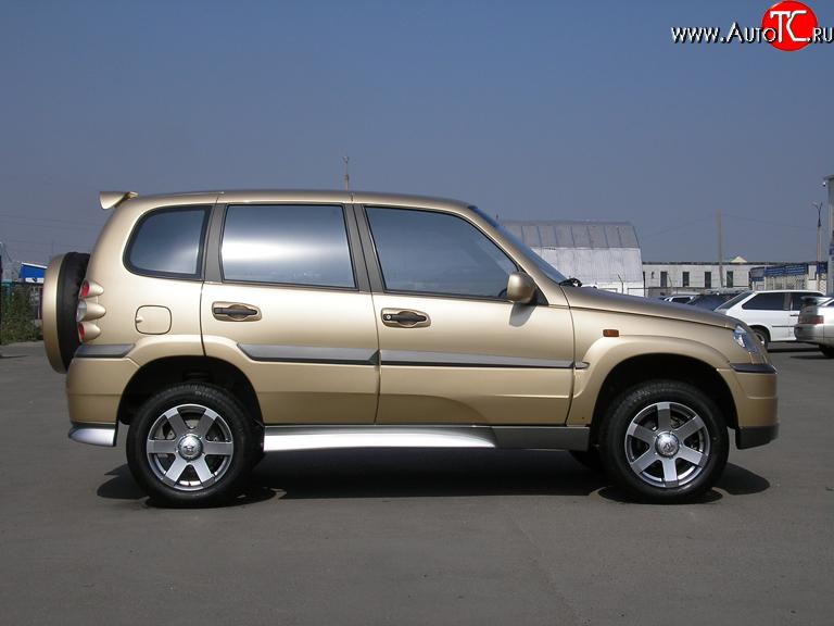4 499 р. Накладки на двери (молдинги) Атака Chevrolet Niva 2123 дорестайлинг (2002-2008) (Неокрашенные)  с доставкой в г. Вологда