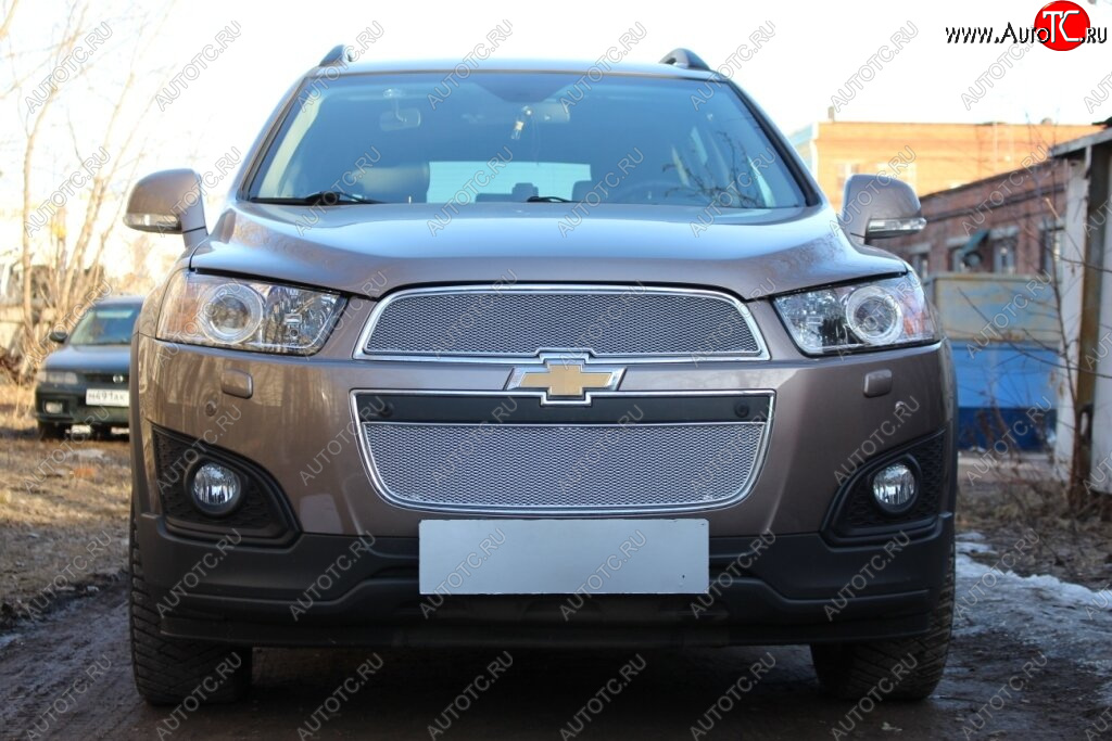 7 899 р. Защитная сетка радиатора в бампер Стрелка 11 Премиум (алюминий)  Chevrolet Captiva (2013-2016) 2-ой рестайлинг (Цвет: хром)  с доставкой в г. Вологда