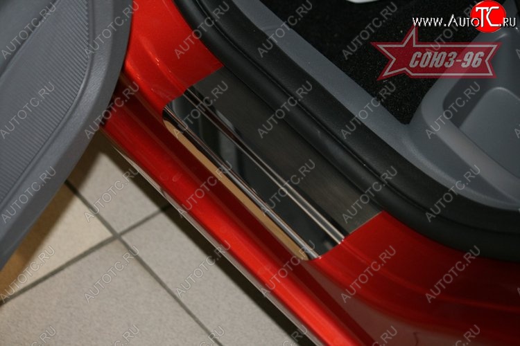 2 384 р. Накладки на внутренние пороги Souz-96 Ford C-max Mk1 рестайлинг (2007-2010)  с доставкой в г. Вологда