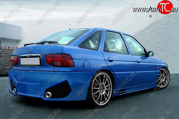 28 999 р. Задний бампер Golardo Ford Escort ANL 1-ый рестайлинг универсал (1992-1994)  с доставкой в г. Вологда