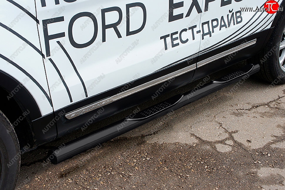 16 949 р. Защита порогов Slitkoff (d76, с проступями) Ford Explorer U502 1-ый рестайлинг, 5 дв. (2015-2018) (Сталь с полимерным покрытием. Цвет: чёрный)  с доставкой в г. Вологда