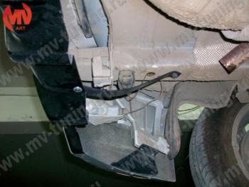 Кронштейн крепления задней юбки Sport Ford Focus 2  седан дорестайлинг (2004-2008)