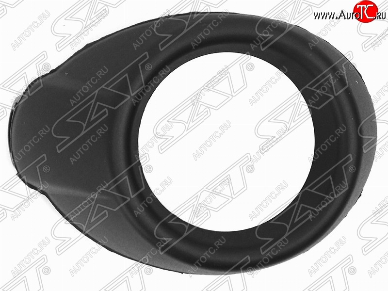 168 р. Правая оправа противотуманной фары SAT (черная) Ford Focus 3 седан дорестайлинг (2011-2015)  с доставкой в г. Вологда