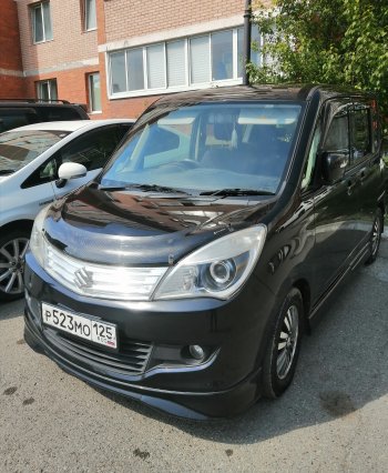 2 479 р. Дефлектор капота CA-Plastiс  Suzuki Solio (2010-2015) дорестайлинг, рестайлинг (Шелкография черная)  с доставкой в г. Вологда. Увеличить фотографию 3