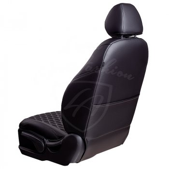 13 949 р. Чехлы для сидений Lord Autofashion Байрон (экокожа, раздельная спинка, с подлокотником, 2 П + 1 Г-образные подголовники) Hyundai Elantra AD дорестайлинг (2016-2019) (Черный, вставка черная, строчка серая)  с доставкой в г. Вологда. Увеличить фотографию 4