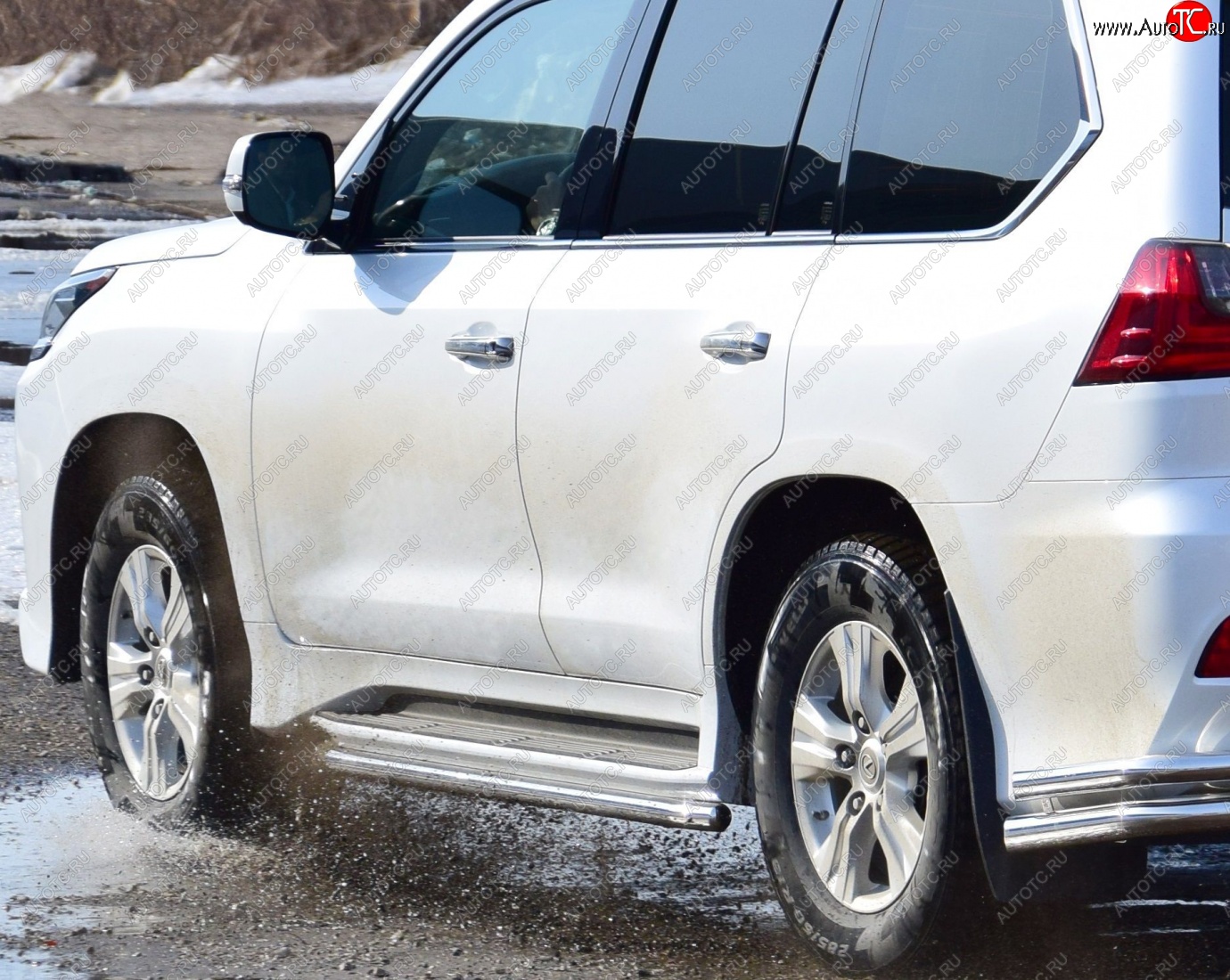 18 689 р. Защита порогов из трубы Ø51 Petroil Tuning Lexus LX450d J200 2-ой рестайлинг (2015-2022) (Нержавеющая полированная сталь)  с доставкой в г. Вологда