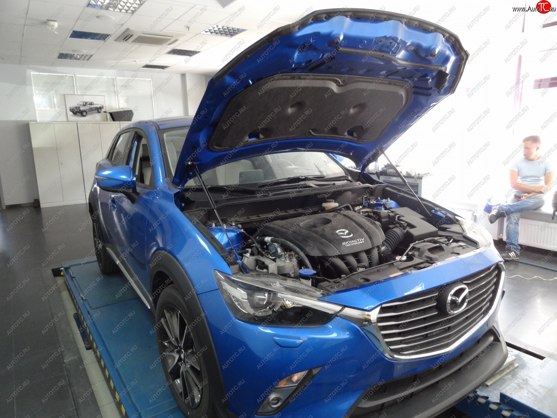 2 399 р. Упоры капота Russtal Mazda CX-3 DK рестайлинг (2018-2025)  с доставкой в г. Вологда