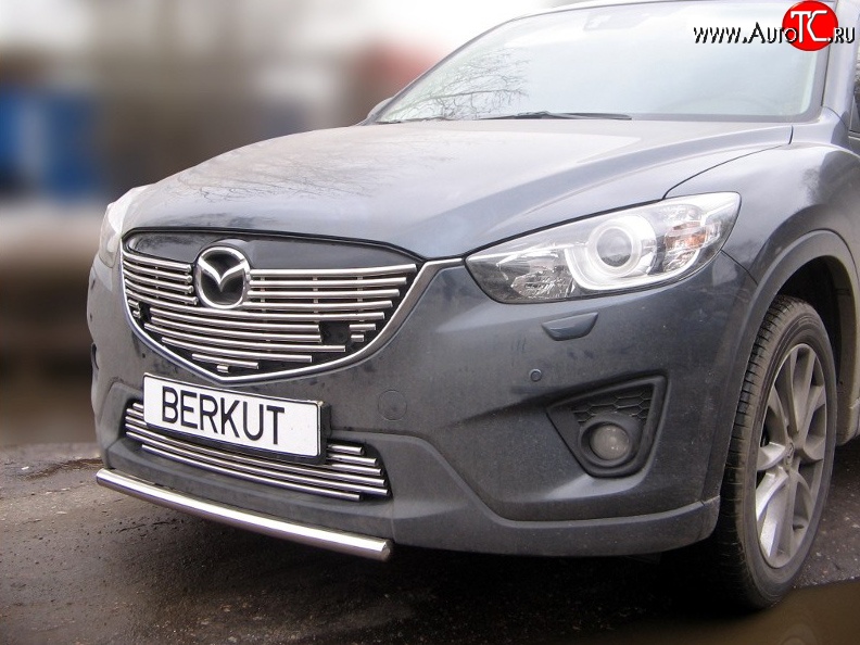 5 199 р. Декоративная вставка воздухозаборника Berkut (d16 мм) Mazda CX-5 KE рестайлинг (2015-2017)  с доставкой в г. Вологда