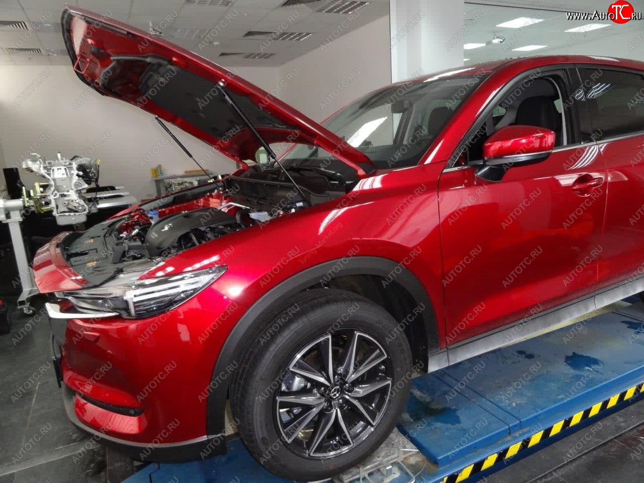 2 049 р. Упоры капота Russtal Mazda CX-5 KF (2016-2025)  с доставкой в г. Вологда