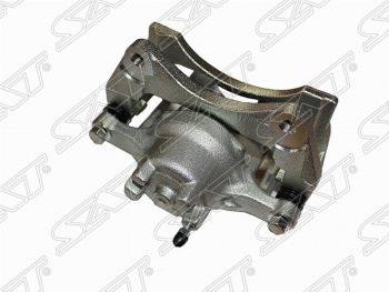 Левый передний суппорт тормозной SAT Mitsubishi Lancer 10 CY седан дорестайлинг (2007-2010)
