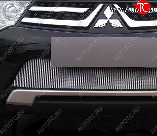1 539 р. Защитная сетка на бампер (рестайлинг) Russtal (хром) Mitsubishi L200 5 KK,KL дорестайлинг (2015-2019)  с доставкой в г. Вологда