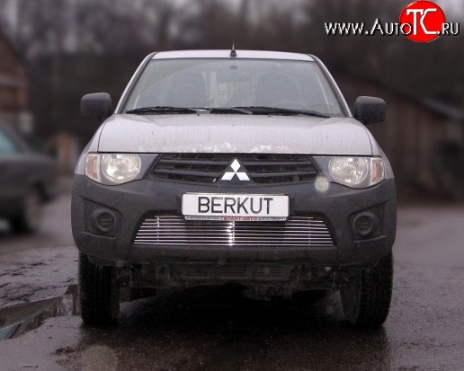 6 299 р. Декоративная вставка воздухозаборника Berkut Mitsubishi L200 4  рестайлинг (2013-2016)  с доставкой в г. Вологда