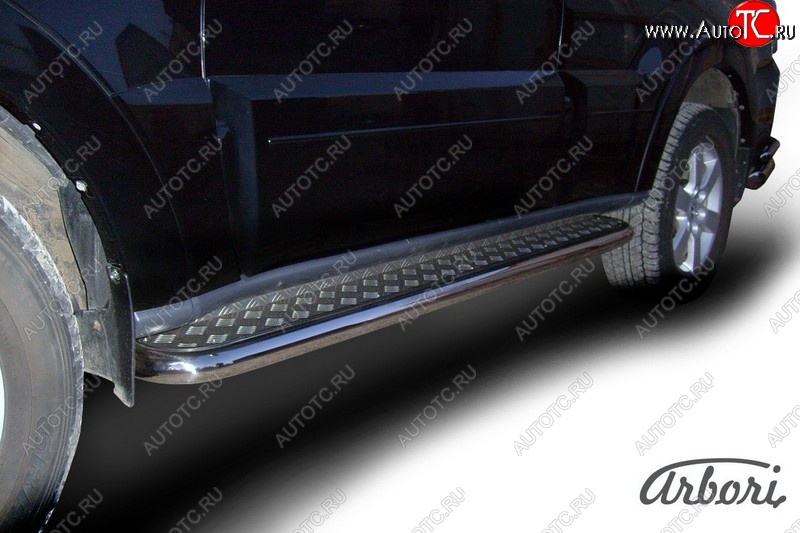 18 269 р. Защита штатных порогов с листом Arbori (нержавейка, алюминий, d57) Mitsubishi Pajero 4 V90 дорестайлинг (2006-2011)  с доставкой в г. Вологда