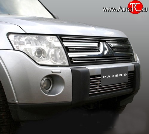 5 799 р. Декоративная вставка воздухозаборника дорестайлинг Berkut Mitsubishi Pajero 4 V80 дорестайлинг (2006-2011)  с доставкой в г. Вологда