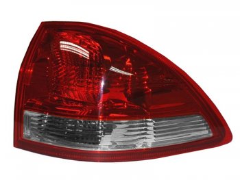 Правый фонарь (внешний/красно-белый) SAT Mitsubishi Pajero Sport  PB (2008-2013) дорестайлинг