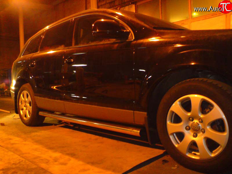 12 999 р. Защита порогов d76 мм Металл-Дизайн Audi Q7 4L дорестайлинг (2005-2009) (полированная нержавейка)  с доставкой в г. Вологда