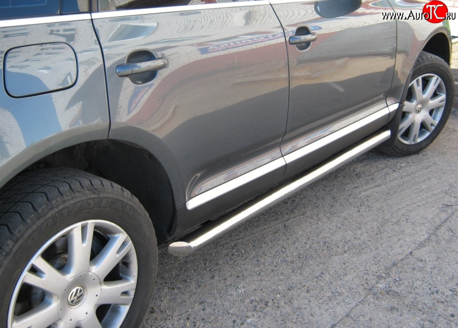 19 999 р. Защита порогов (Ø63 мм, нержавейка) SLITKOFF Volkswagen Touareg 1 GP рестайлинг (2006-2010) (торцы 45°)  с доставкой в г. Вологда