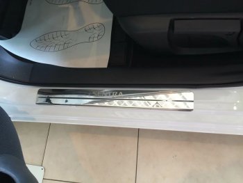 Накладки порожков салона INOX Nissan Sentra  7 (2014-2017) B17 (Нержавеющая сталь)