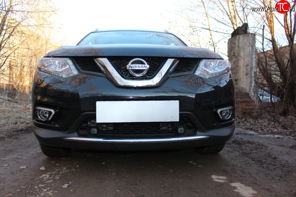 1 499 р. Сетка (под парктроник) на бампер Russtal (черная) Nissan X-trail 3 T32 рестайлинг (2017-2022)  с доставкой в г. Вологда