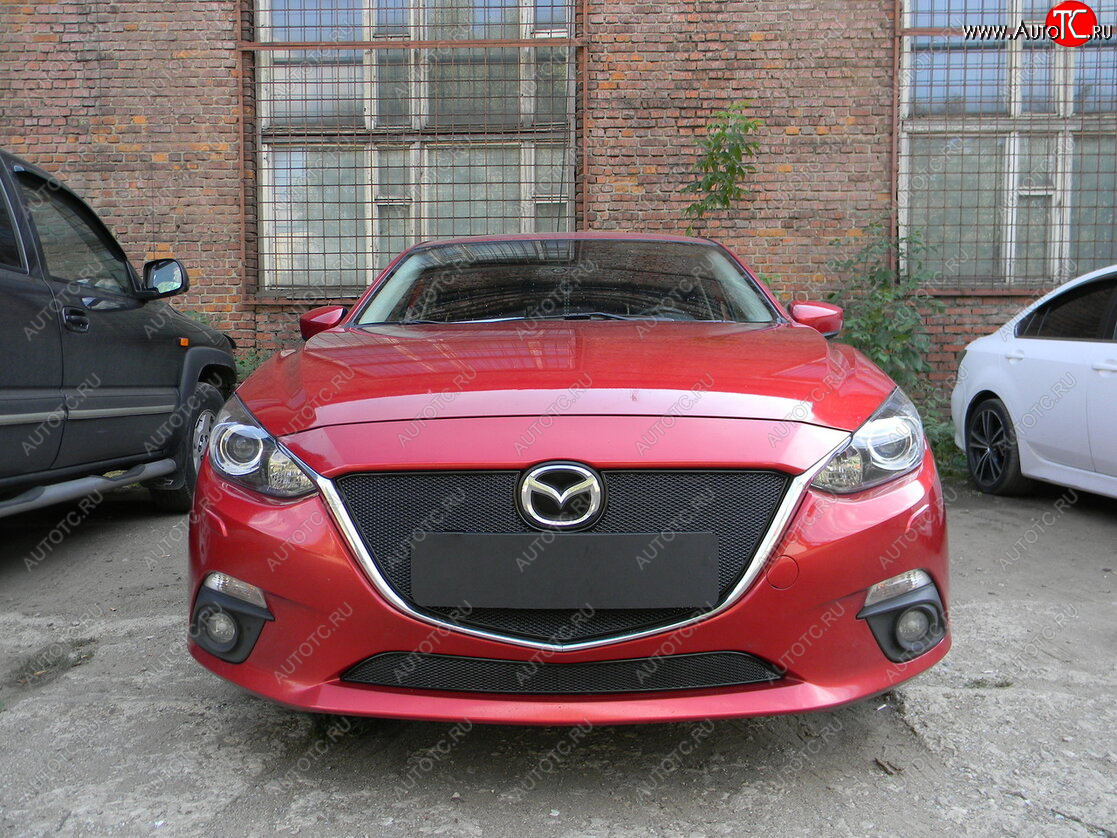 3 899 р. Защитная сетка в бампер (низ, ячейка 4х10 мм) Alfeco Премиум Mazda 3/Axela BM дорестайлинг седан (2013-2016) (Чёрная)  с доставкой в г. Вологда