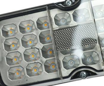 739 р. Фонарь задний ГАЗ,ЗИЛ,КАМАЗ,МАЗ светодиодный 1224V дымчатый SKV SKV 132.3716-32т  с доставкой в г. Вологда. Увеличить фотографию 3