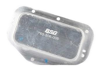 2 899 р. Радиатор масляный OPEL Astra H BSG BSG bsg65506005  с доставкой в г. Вологда. Увеличить фотографию 1