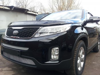 2 699 р. Защитная сетка в бампер (середина, ячейка 3х7 мм) Alfeco Стандарт  KIA Sorento  XM (2012-2015) рестайлинг (Хром)  с доставкой в г. Вологда. Увеличить фотографию 2