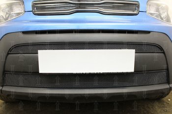 4 849 р. Защитная сетка в бампер (2 части, ячейка 3х7 мм) Alfeco Стандарт  KIA Soul  PS (2017-2019) рестайлинг (Чёрная)  с доставкой в г. Вологда. Увеличить фотографию 3