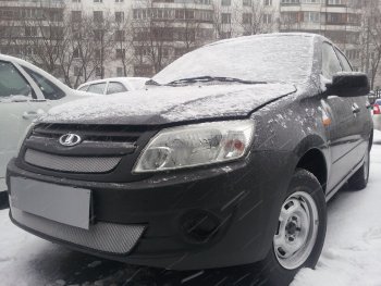 4 299 р. Защитная сетка в бампер (2 части, ячейка 3х7 мм) Alfeco Стандарт Лада Гранта 2190 седан  дорестайлинг (2011-2017) (Хром)  с доставкой в г. Вологда. Увеличить фотографию 3
