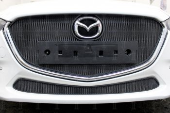 2 899 р. Защитная сетка в бампер (низ, ячейка 3х7 мм) Alfeco Стандарт Mazda 3/Axela BM рестайлинг седан (2016-2019) (Чёрная)  с доставкой в г. Вологда. Увеличить фотографию 2