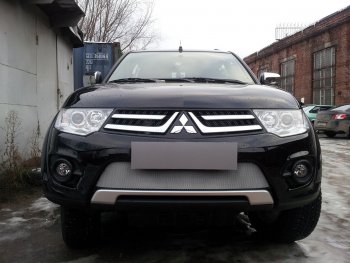 3 199 р. Защитная сетка в бампер (низ, ячейка 3х7 мм) Alfeco Стандарт Mitsubishi L200 4  рестайлинг (2013-2016) (Хром)  с доставкой в г. Вологда. Увеличить фотографию 2
