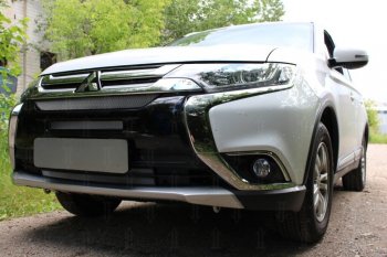 7 599 р. Защитная сетка в бампер (4 части, ячейка 3х7 мм) Alfeco Стандарт  Mitsubishi Outlander  GF (2015-2018) 2-ой рестайлинг (Хром)  с доставкой в г. Вологда. Увеличить фотографию 2