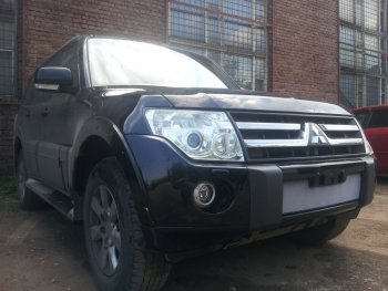 3 299 р. Защитная сетка в бампер (низ, ячейка 3х7 мм) Стрелка11 Стандарт Mitsubishi Pajero 4 V80 дорестайлинг (2006-2011) (Хром)  с доставкой в г. Вологда. Увеличить фотографию 3