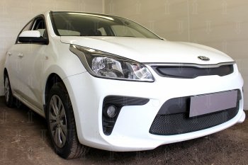 4 299 р. Защитная сетка в бампер (низ, ячейка 4х10 мм) Alfeco Премиум  KIA Rio  4 YB (2017-2020) дорестайлинг, хэтчбэк (Чёрная)  с доставкой в г. Вологда. Увеличить фотографию 3