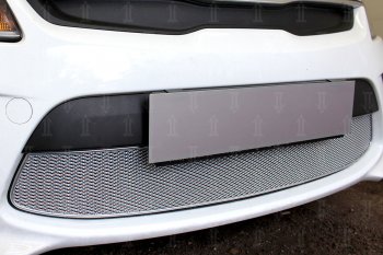 4 199 р. Защитная сетка в бампер (низ, ячейка 4х10 мм) Alfeco Премиум  KIA Rio  4 YB (2017-2020) дорестайлинг, хэтчбэк (Хром)  с доставкой в г. Вологда. Увеличить фотографию 3