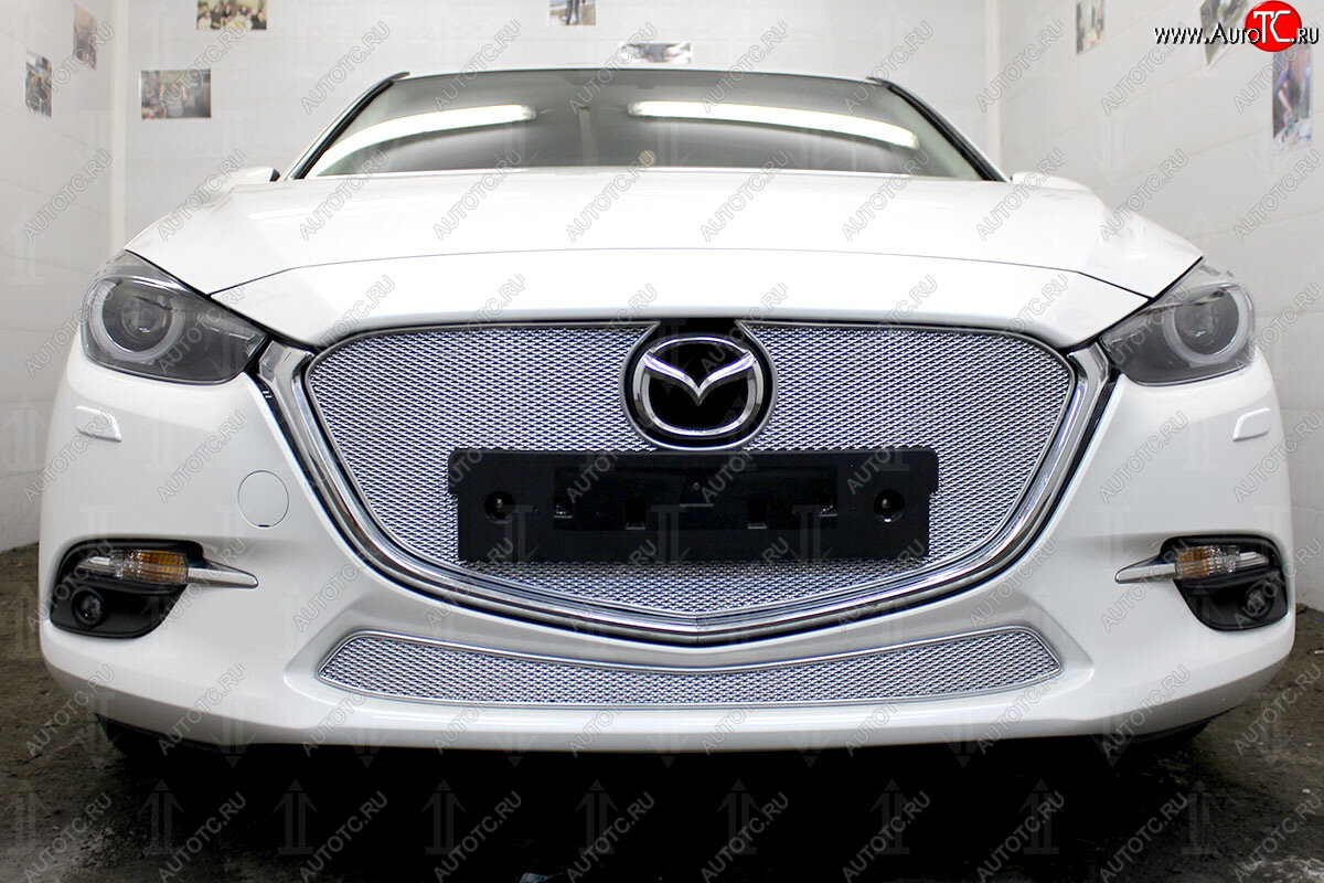 3 899 р. Защитная сетка в бампер (низ, ячейка 4х10 мм) Alfeco Премиум Mazda 3/Axela BM рестайлинг седан (2016-2019) (Хром)  с доставкой в г. Вологда
