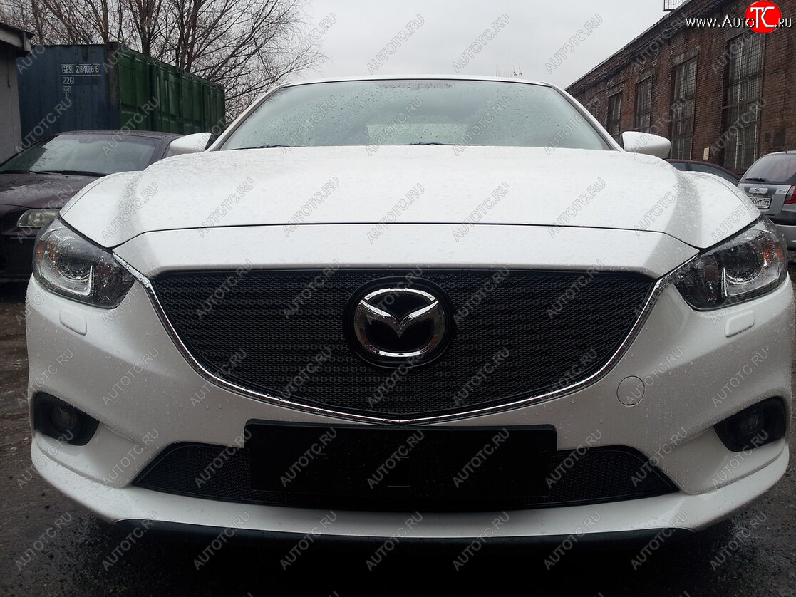 5 549 р. Защитная сетка в бампер (верх, ячейка 4х10 мм) Alfeco Премиум  Mazda 6  GJ (2012-2015) дорестайлинг седан, дорестайлинг универсал (Чёрная)  с доставкой в г. Вологда