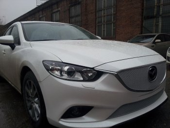 5 399 р. Защитная сетка в бампер (верх, ячейка 4х10 мм) Alfeco Премиум  Mazda 6  GJ (2012-2015) дорестайлинг седан, дорестайлинг универсал (Хром)  с доставкой в г. Вологда. Увеличить фотографию 2