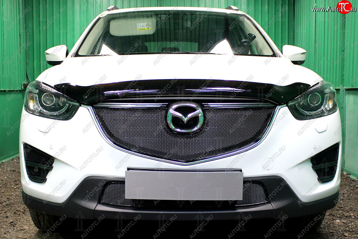 6 649 р. Защитная сетка в бампер (верх, ячейка 4х10 мм) Alfeco Премиум  Mazda CX-5  KE (2015-2017) рестайлинг (Чёрная)  с доставкой в г. Вологда