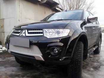 4 299 р. Защитная сетка в бампер (низ, ячейка 4х10 мм) Alfeco Премиум  Mitsubishi L200  4 - Pajero Sport  PB (Хром)  с доставкой в г. Вологда. Увеличить фотографию 2