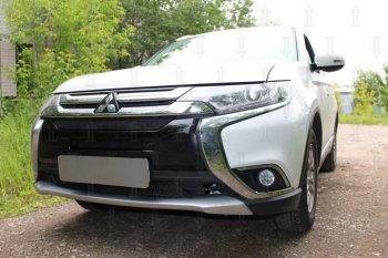 8 649 р. Защитная сетка в бампер (3 части, ячейка 4х10 мм) Alfeco Премиум  Mitsubishi Outlander  GF (2015-2018) 2-ой рестайлинг (Чёрная)  с доставкой в г. Вологда. Увеличить фотографию 2