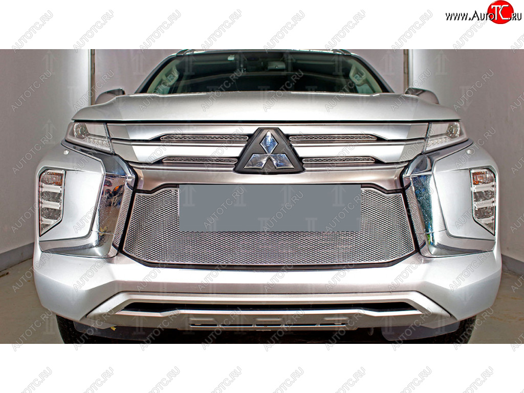 5 899 р. Защитная сетка в бампер (низ, ячейка 4х10 мм) Стрелка11 Премиум Mitsubishi Pajero Sport QF рестайлинг (2019-2022) (Хром)  с доставкой в г. Вологда