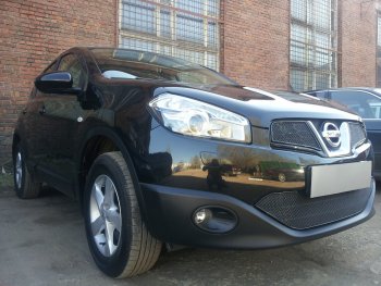 4 549 р. Защитная сетка в бампер (низ, ячейка 4х10 мм) Стрелка11 Премиум Nissan Qashqai 1 J10 рестайлинг (2010-2013) (Чёрная)  с доставкой в г. Вологда. Увеличить фотографию 3