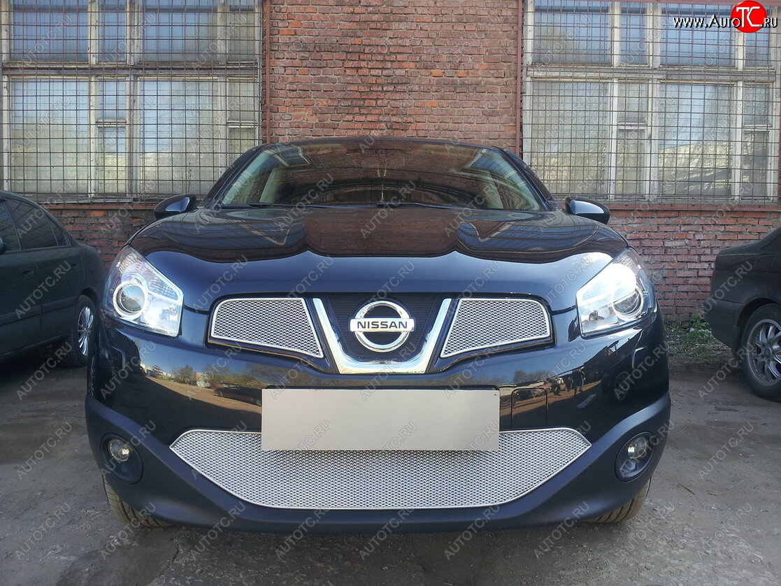 4 799 р. Защитная сетка в бампер (низ, ячейка 4х10 мм) Стрелка11 Премиум Nissan Qashqai 1 J10 рестайлинг (2010-2013) (Хром)  с доставкой в г. Вологда