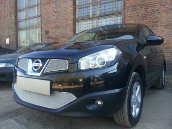 4 799 р. Защитная сетка в бампер (низ, ячейка 4х10 мм) Стрелка11 Премиум Nissan Qashqai 1 J10 рестайлинг (2010-2013) (Хром)  с доставкой в г. Вологда. Увеличить фотографию 3