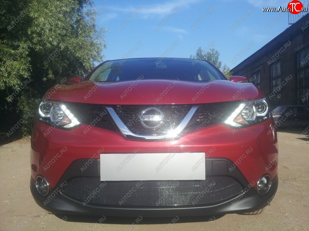 4 399 р. Защитная сетка в бампер (низ, ячейка 4х10 мм) Стрелка11 Премиум Nissan Qashqai 2 J11 дорестайлинг (2013-2019) (Чёрная)  с доставкой в г. Вологда