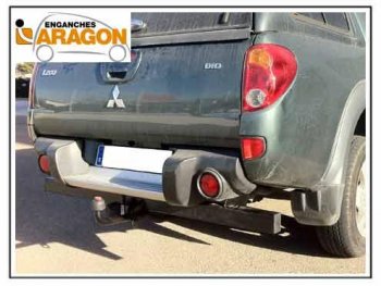 35 649 р. ТСУ для MITSUBISHI L200 с бамп. y barra antiempotramiento 2006-2010, Тип шара: Горизонтальный, условно-съемный (лебединая шея) (A)  Митсубиси Л200 Aragon e4201ba  с доставкой в г. Вологда. Увеличить фотографию 1