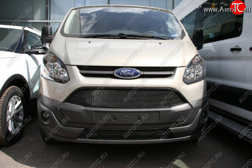 5 999 р. Сетка на бампер внешняя для FORD Tourneo Custom 2014-2017, 2 шт., черн., 15 мм, для автомобилей с передним парктроником  Форд Турнео коннект Arbori 01-170814-151  с доставкой в г. Вологда