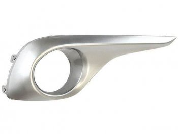 Левая вставка под ПТФ (серебристая) BodyParts Toyota Highlander  XU40 (2010-2013) рестайлинг