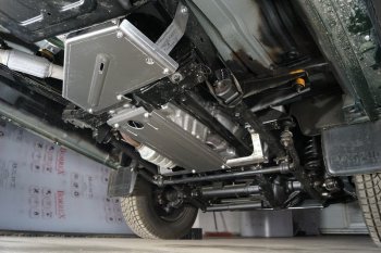 2 999 р. Защита раздаточной коробки (алюминий) 4мм (не устанавливается без защиты ZKTCC00489)  zktcc00488   с доставкой в г. Вологда. Увеличить фотографию 1